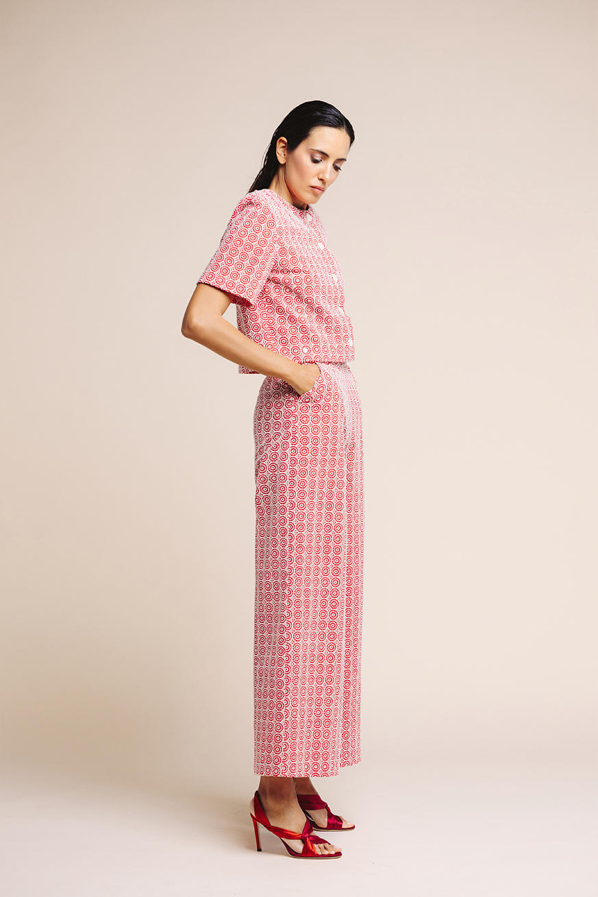 CONJUNTO LINO BORDADO ROJO CHAQUETILLA 5