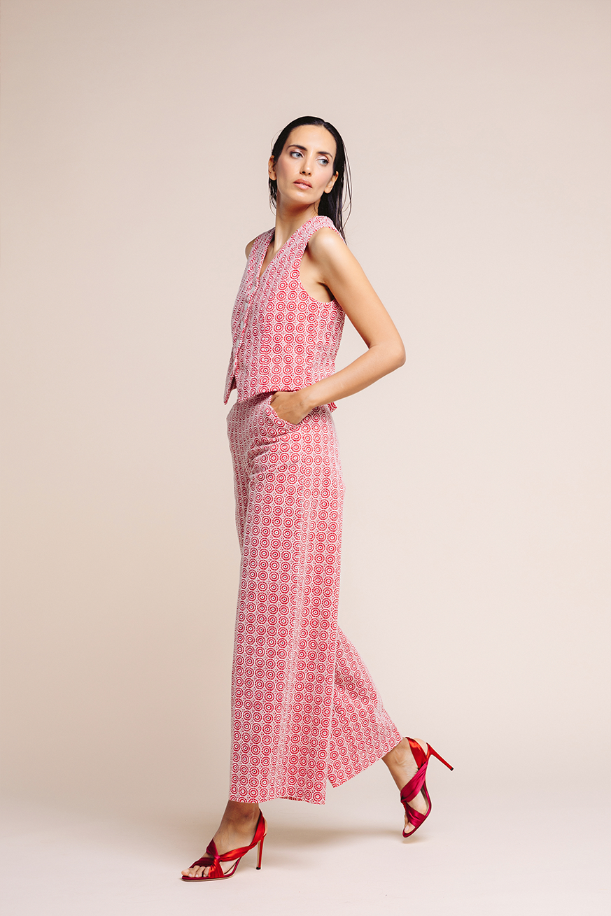 CONJUNTO LINO BORDADO ROJO LARGO 3