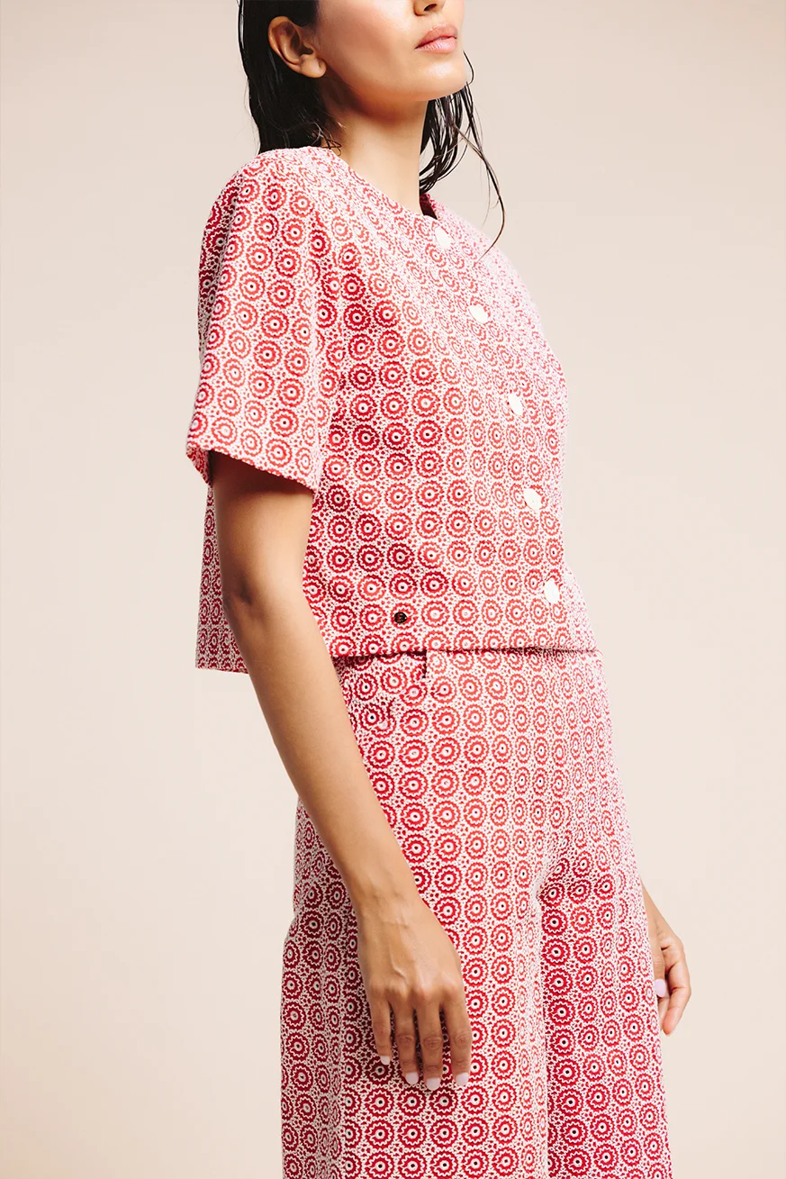 CONJUNTO-LINO-BORDADO-ROJO-CHAQUETILLA-1