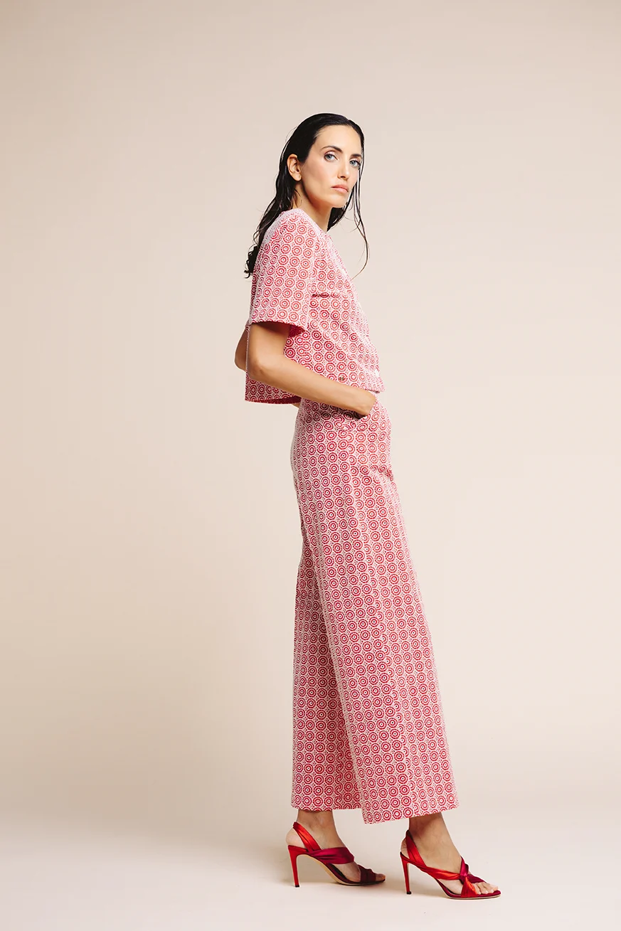 CONJUNTO-LINO-BORDADO-ROJO-CHAQUETILLA-3-1