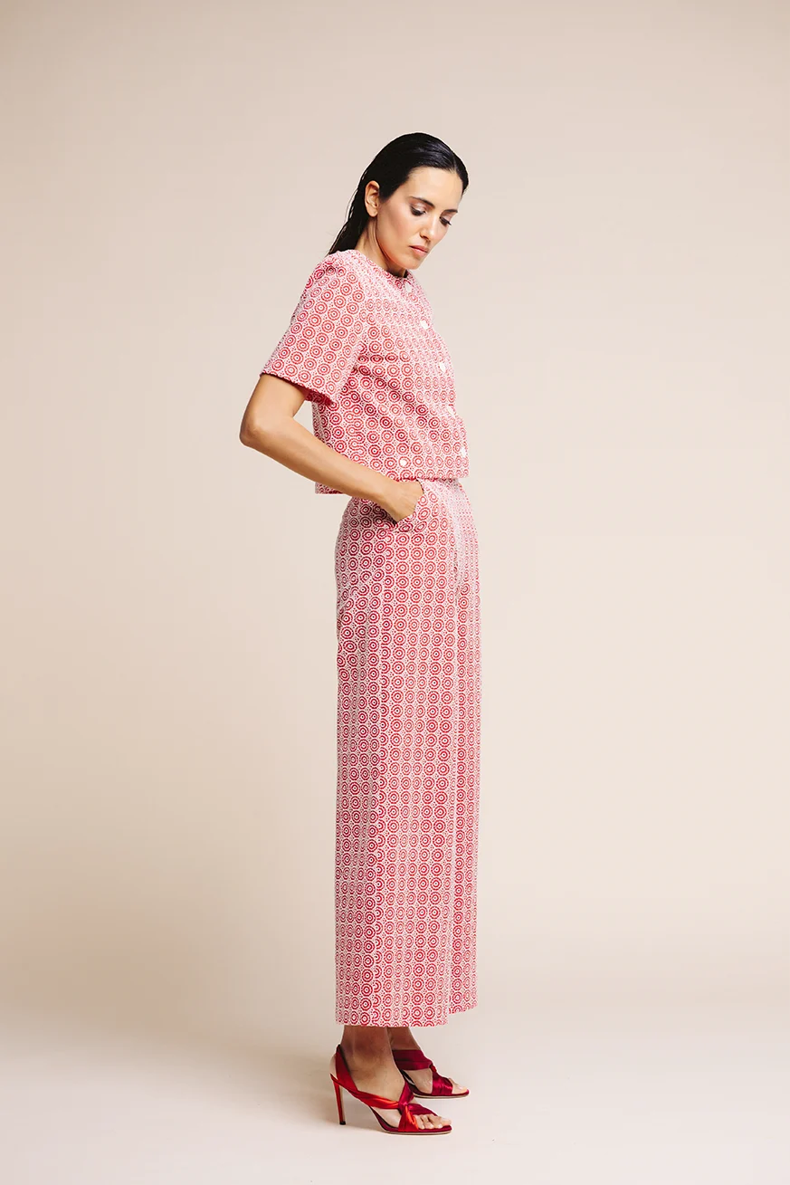 CONJUNTO-LINO-BORDADO-ROJO-CHAQUETILLA-5