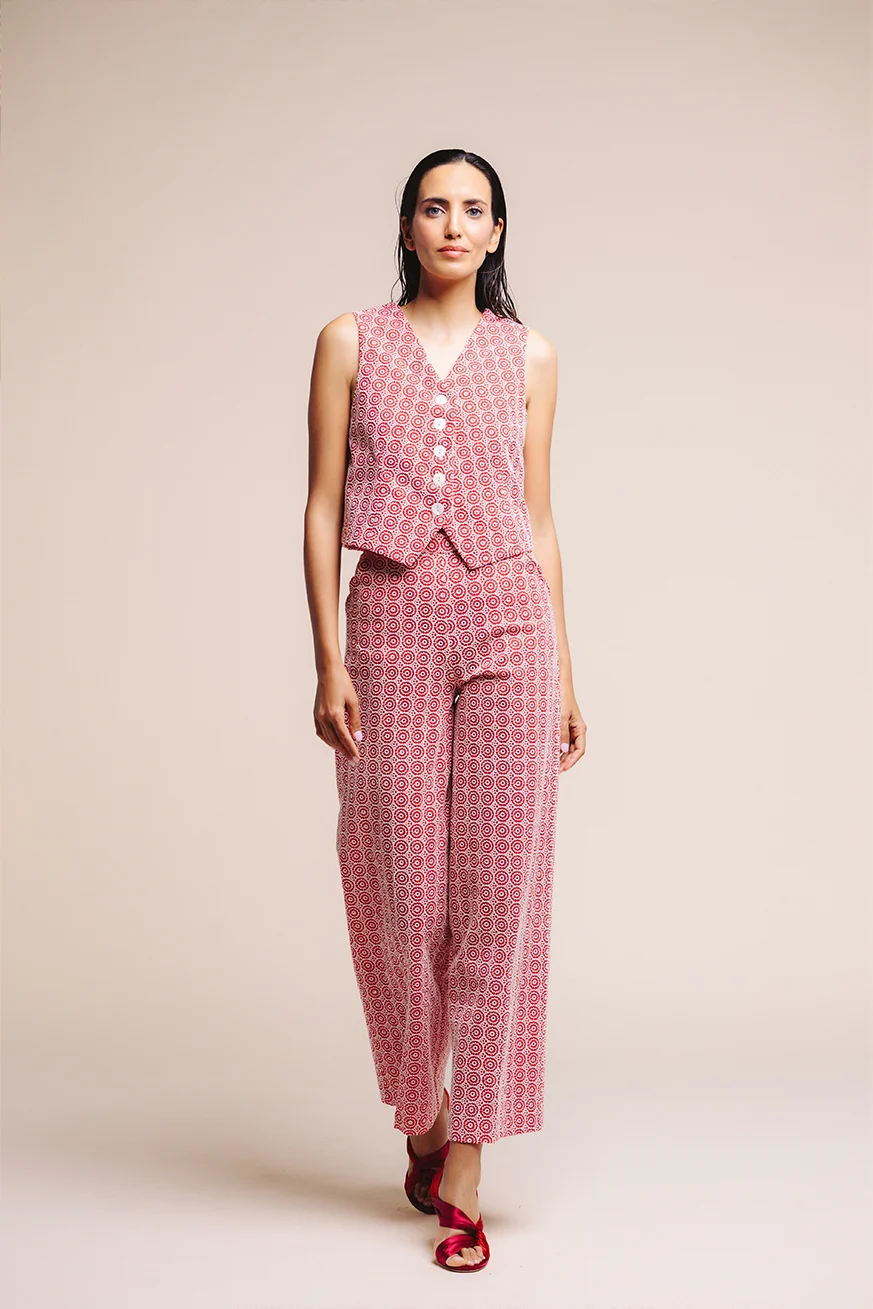 CONJUNTO-LINO-BORDADO-ROJO-LARGO-4