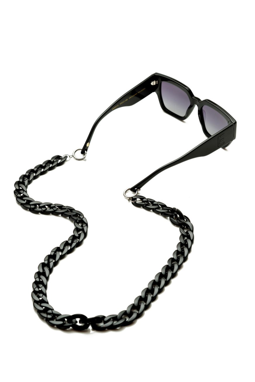 MIKA·S-por-ELENA-MORALES-Color-negro-1