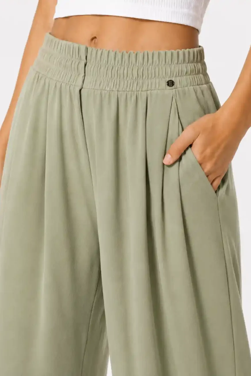 PANTALÓN PALAZZO SOFT GREEN ELENA MORALES HUAHINE 4