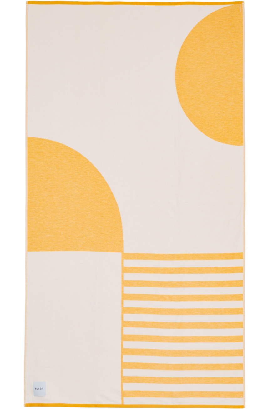Toalla Tucca Danai amarilla estirada
