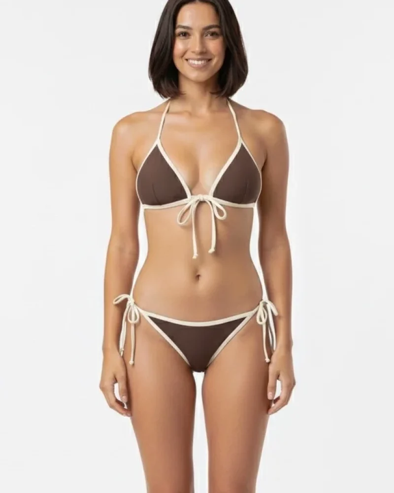 Bikini Huahine Chocolate de Elena Morales, vista frontal.