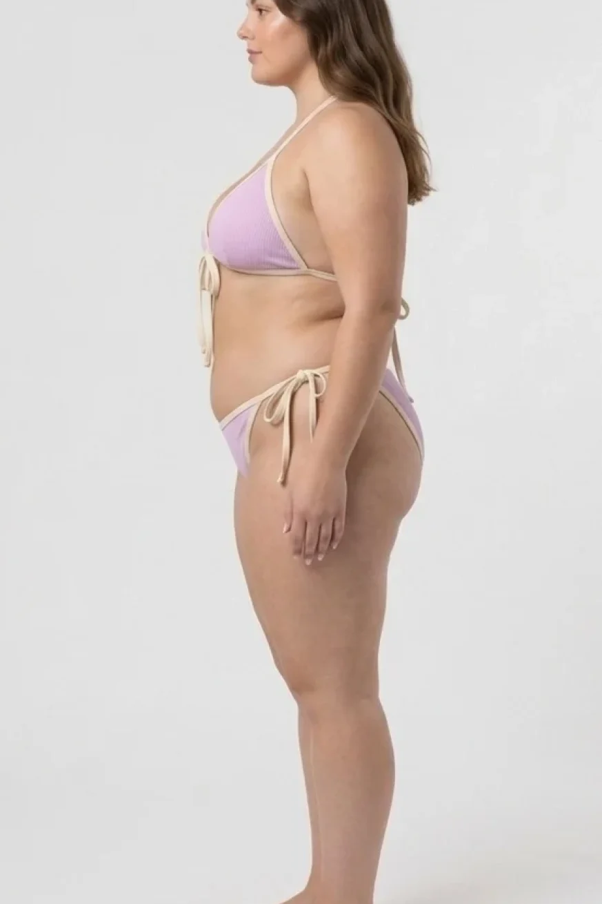 Bikini Huahine Rosê de Elena Morales, vista detalle.